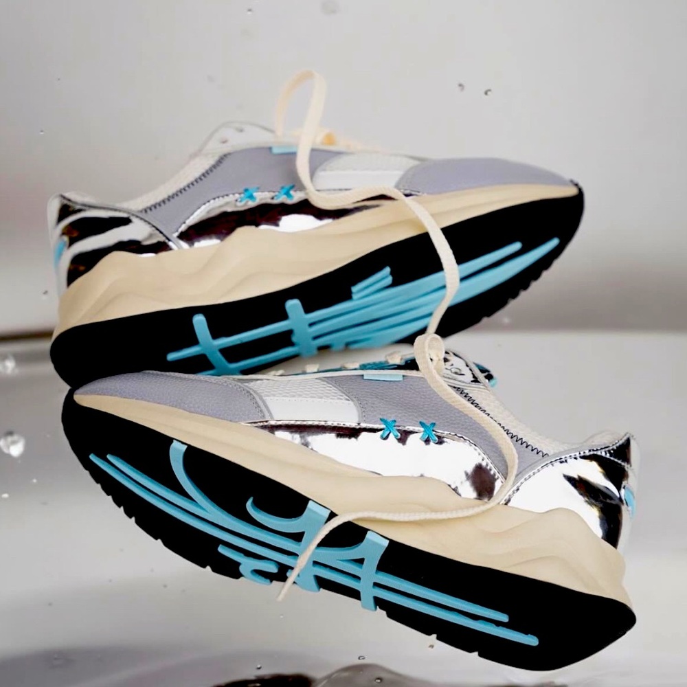 Mache Liquid Metal Kicks